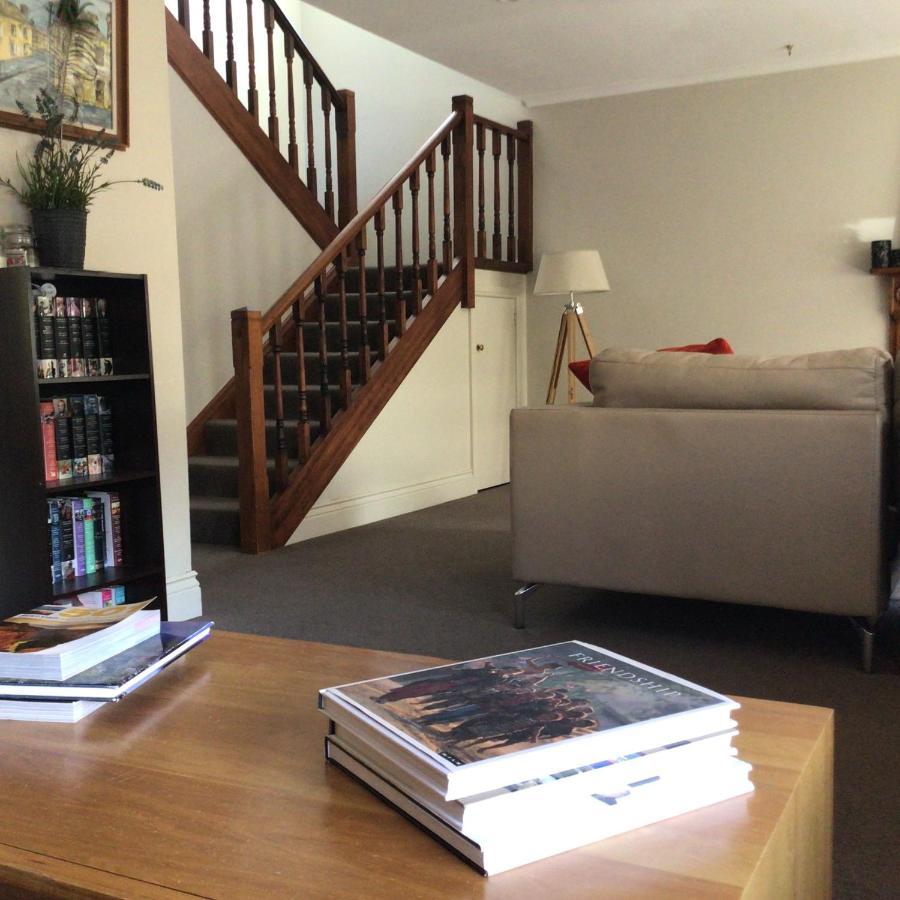 City Townhouse Walking Distance To City Launceston Exterior foto